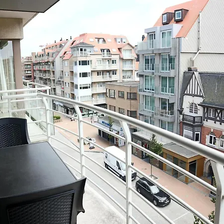 아파트 Spacious Seafront Family Stay, Cleaning Included 니우포르트