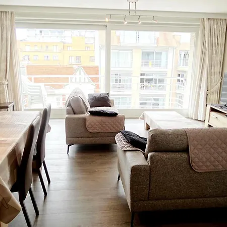 아파트 Spacious Seafront Family Stay, Cleaning Included